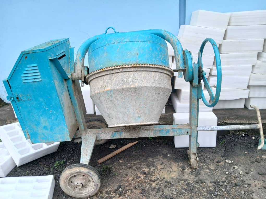 Concrete Mixer Photo 4